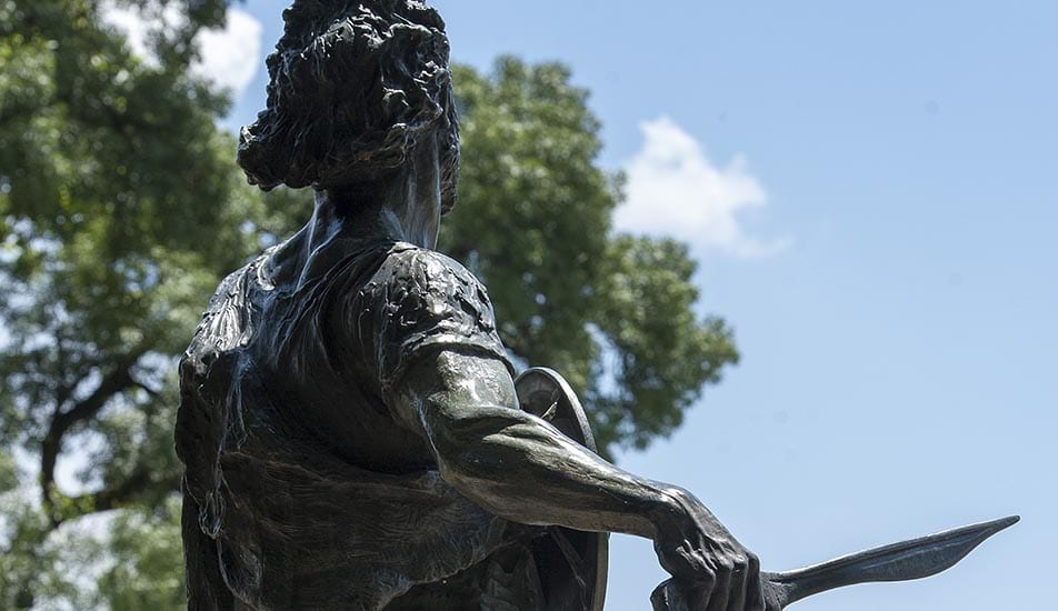 Estátua e Cava de Viriato o que visitar em viseu com crianças