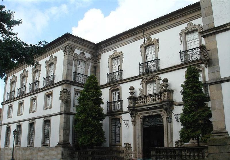paço episcopal o que visitar em braga com crianças