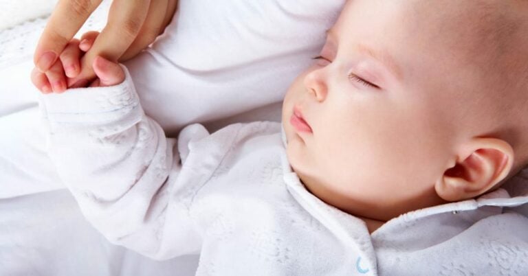 Músicas de embalar para bebés: das tradicionais ao rock