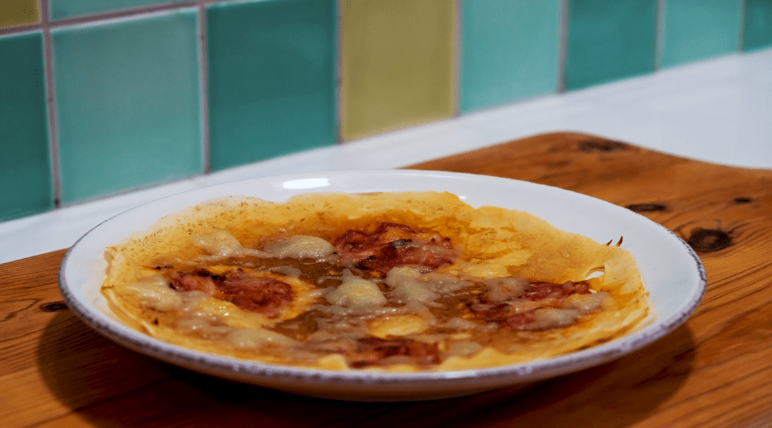 Receita de panquecas com chourição e queijo