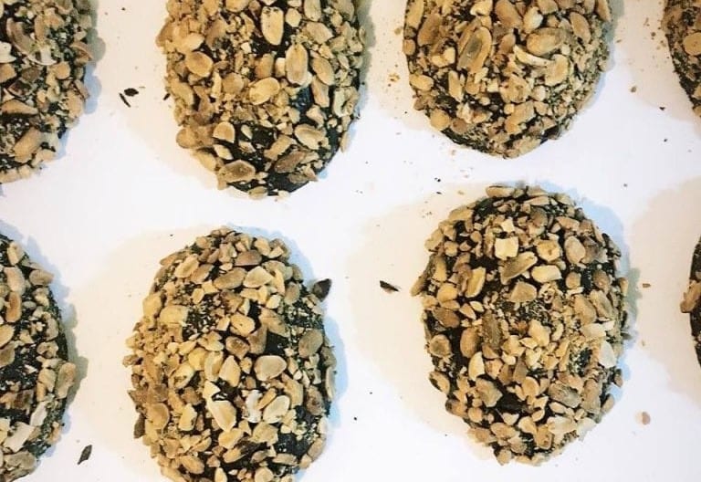 ovo da páscoa tâmaras