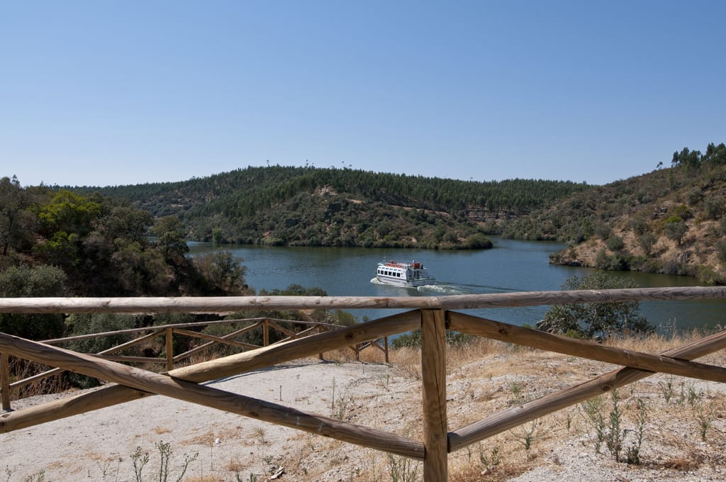 cais fluvial de lentiscais