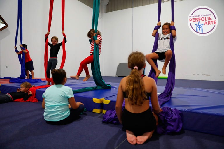escola de circo perfolie arte