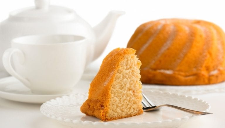 Bolo de Iogurte e Côco húmido