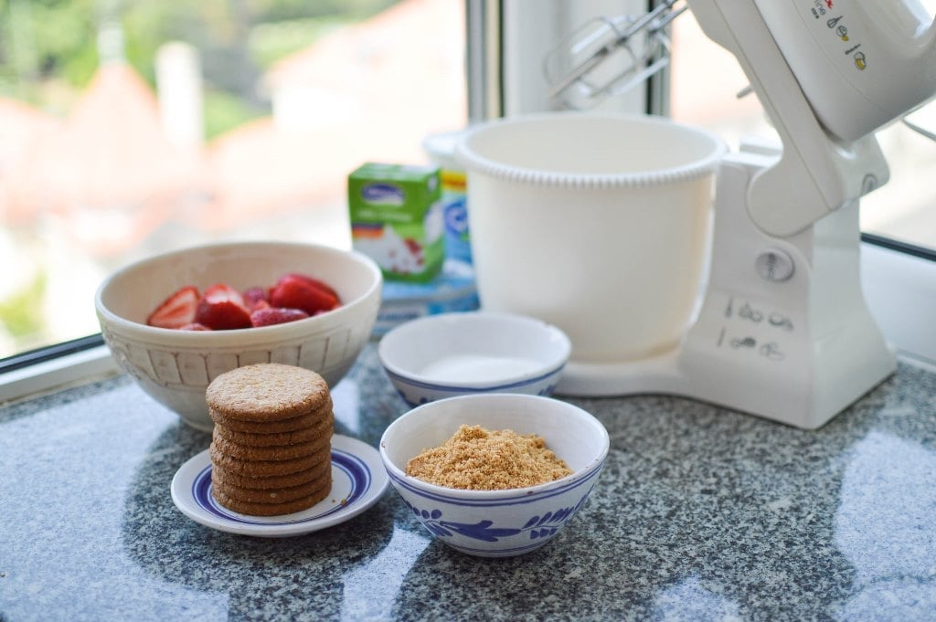 Ingredientes Cheesecake de morangos em frasquinhos