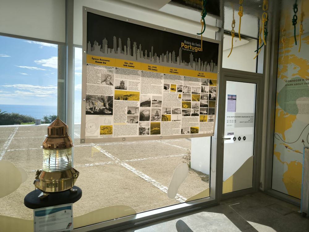 Segredos da Luz:  Evolução e Manutenção dos Equipamentos Ópticos dos Faróis