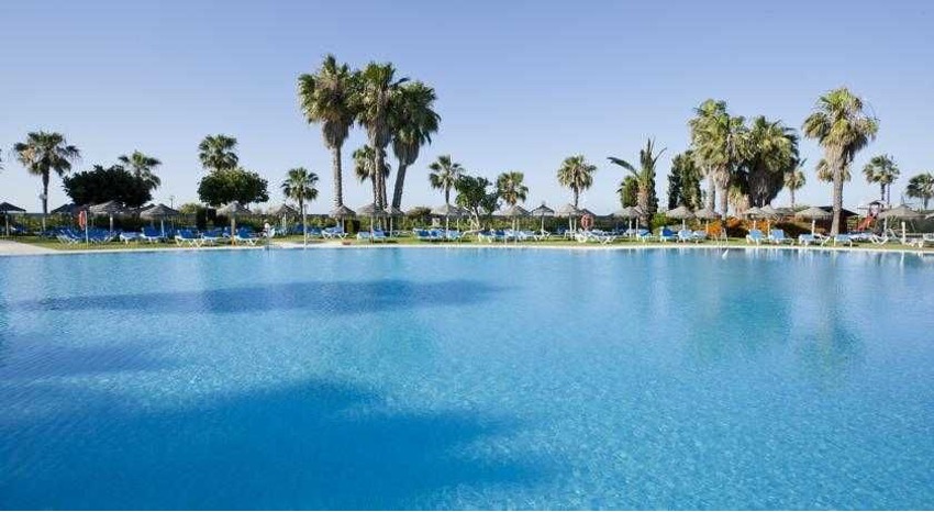 Ilunion Islantilha Piscina