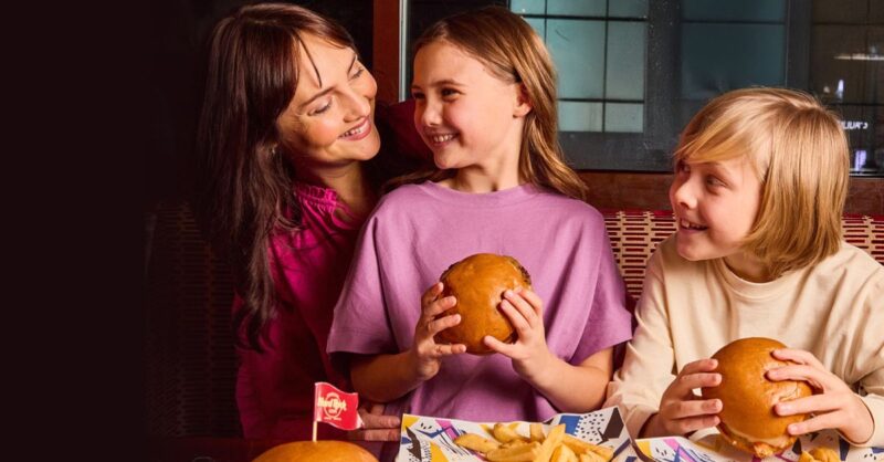 Kids Eat for Free: de 18 a 31 de agosto crianças não pagam no Hard Rock Cafe Lisboa!
