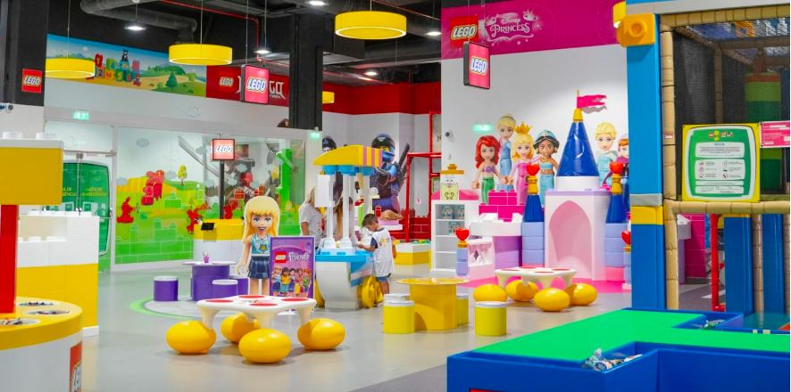 ideias gratuitas família - lego Fan Factory