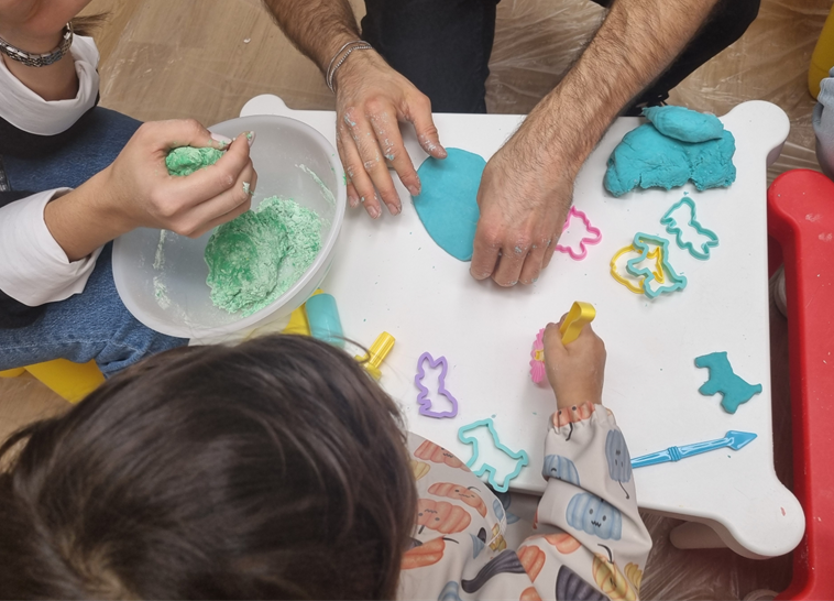 VAMOS PÔR A MÃO NA MASSA E FAZER PLASTICINA DE LEGUMES CASEIRA (não tóxica)