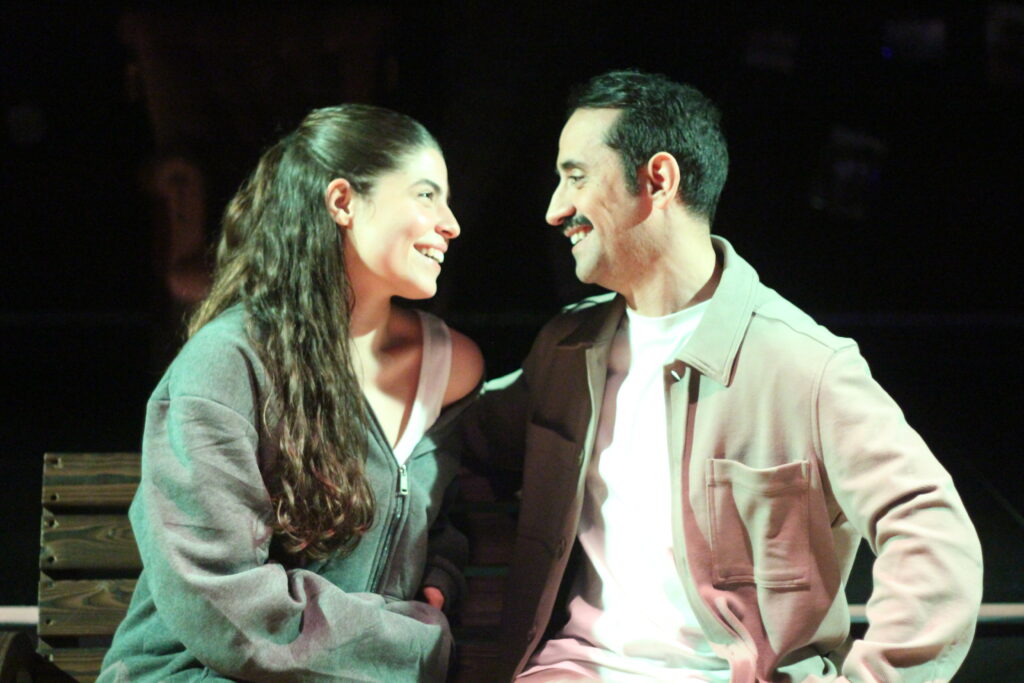 Mas Ele Hoje Trouxe-me Flores Atores