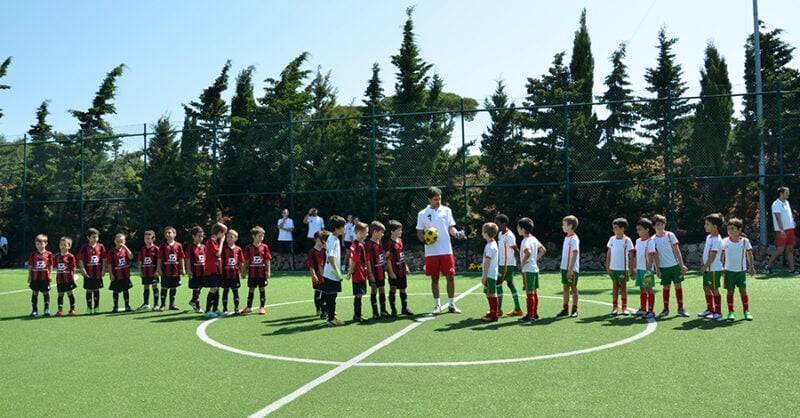campo de férias de futebol cascais - escolinha do figo cascais