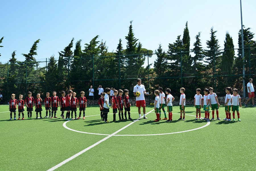 campo de férias de futebol cascais - escolinha do figo cascais
