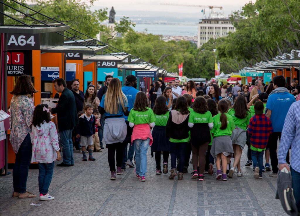 acampar com histórias - Feira do Livro de Lisboa