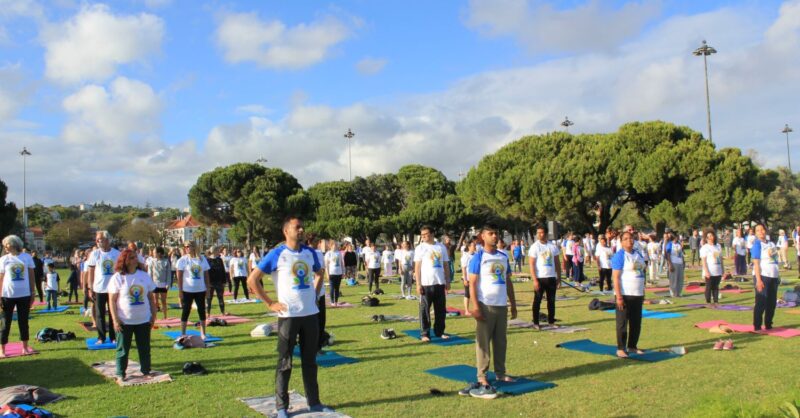 Festividade • Aula aberta de yoga