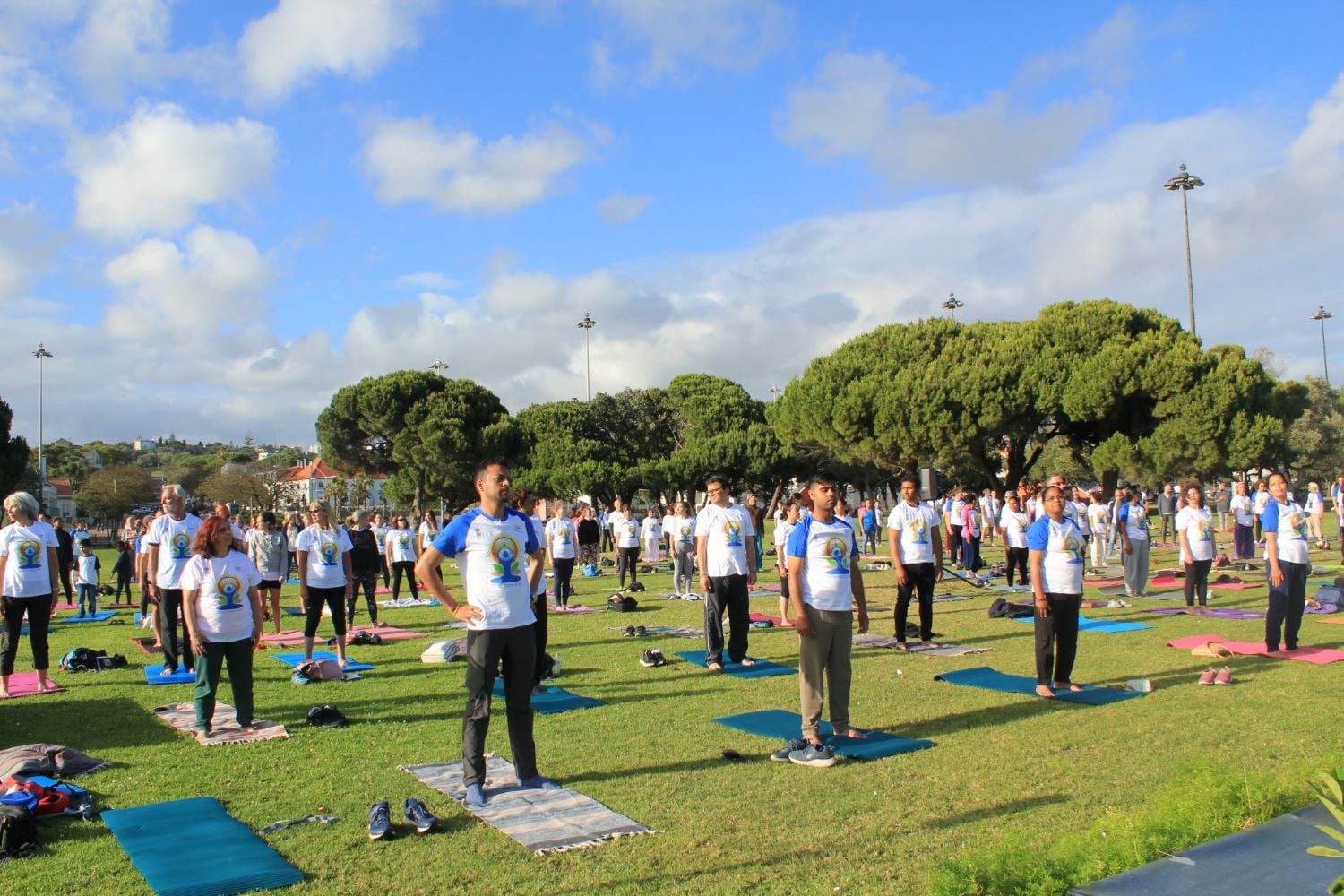 Festividade • Aula aberta de yoga