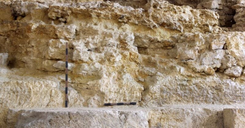 Pormenor de muralha no sítio arqueológico do Museu de Lisboa - Teatro Romano