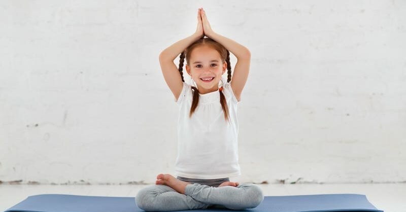 Yoga para crianças e jovens nas escolas