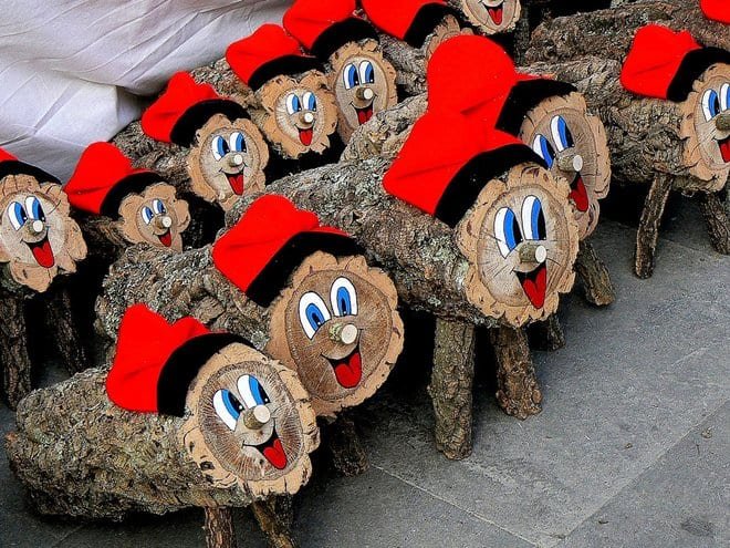 tradições de Natal no mundo: Caga Tió, na Catalunha e em Valência.