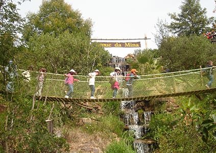 Parque-da-Mina_ponte-sobre-a-cascata