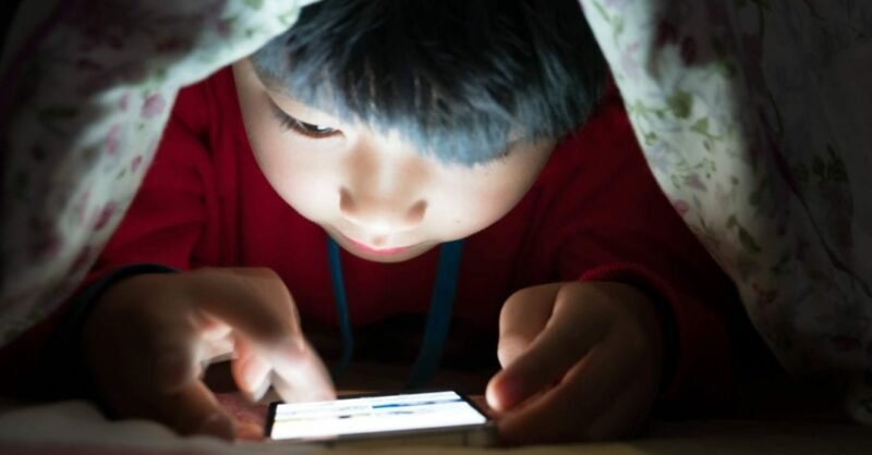 Aplicações de monitorização da Internet para crianças: vale a pena usar?