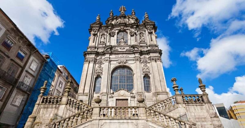 Monumentos no Porto: edifícios e lugares encantadores!