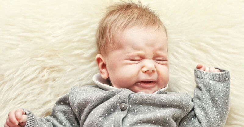Cólicas nos bebés: como reconhecer os sintomas?
